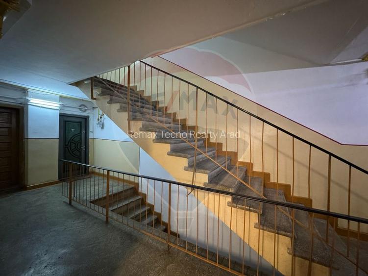 Apartament decomandat 3 camere -centrala proprie  zona Lebada - 17