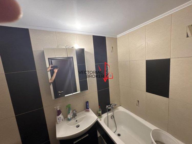 2 camere decomandat  Lidl Fundeni