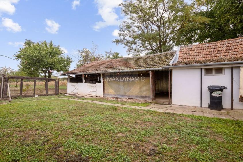 Casa si teren 2173 mp de vanzare in Tipar , la 12km de Chisineu Cris - 24