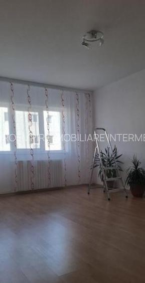 Apartament decomandat cu 2 camere, zona ANDA - 5