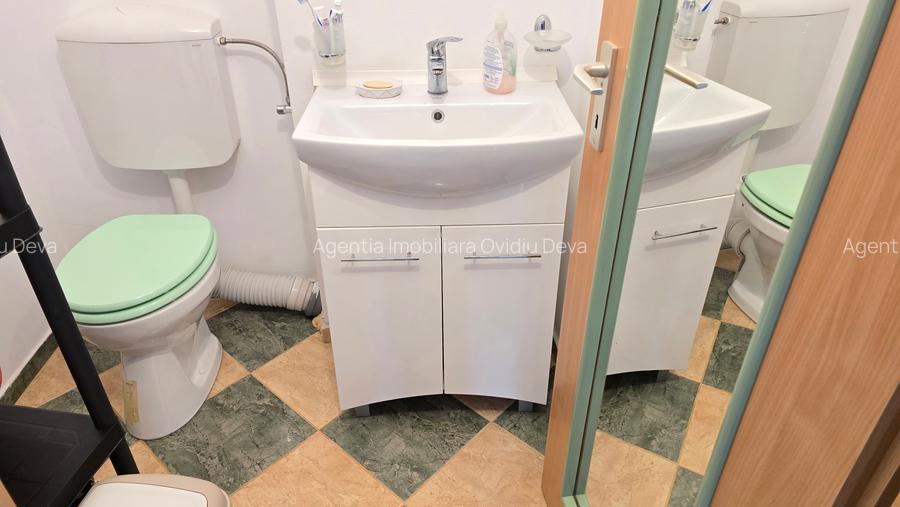 Vand apartament cu 3 camere decomandat in Deva, zona ultracentrala (Al. Neptun), - 5