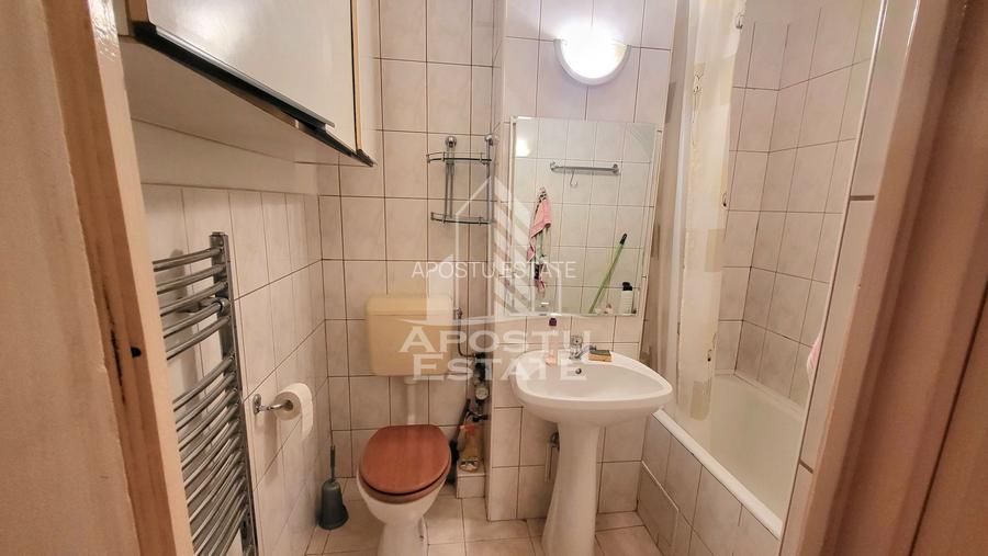 Apartament decomandat,3 camere,etaj 1 Torontalului - 12
