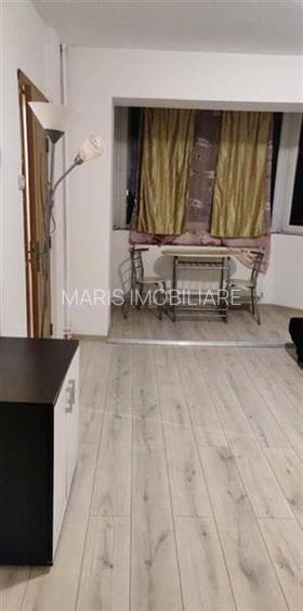 Tudor Diamant garsoniera mobilata si utilata - 10