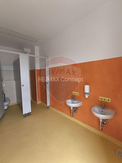 Spațiu servicii educationale de inchiriat - 43