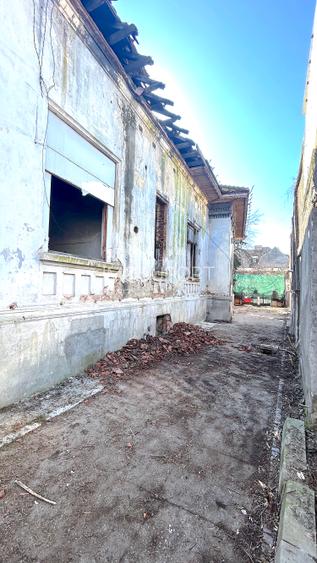 Oferta Rara - Parcul Cimigiu vila singur curte cu teren mare, de renovat - 5