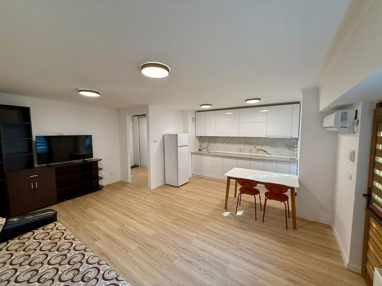 Vitan Mall -  Garsoniera moderna -  totul nou - renovata complet-  mobilata