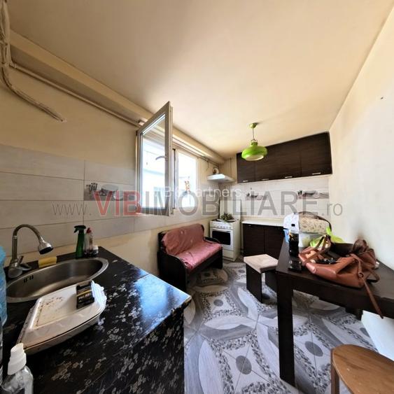 2 Camere - Piata Drumul Taberei - Bloc Anvelopat - 4