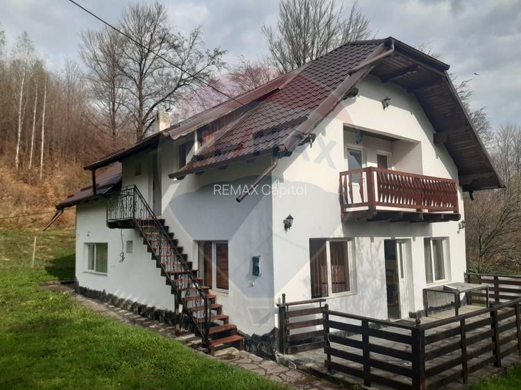 Casă / Vilă cu 7 camere   în zona Bran-Tohanita - 2
