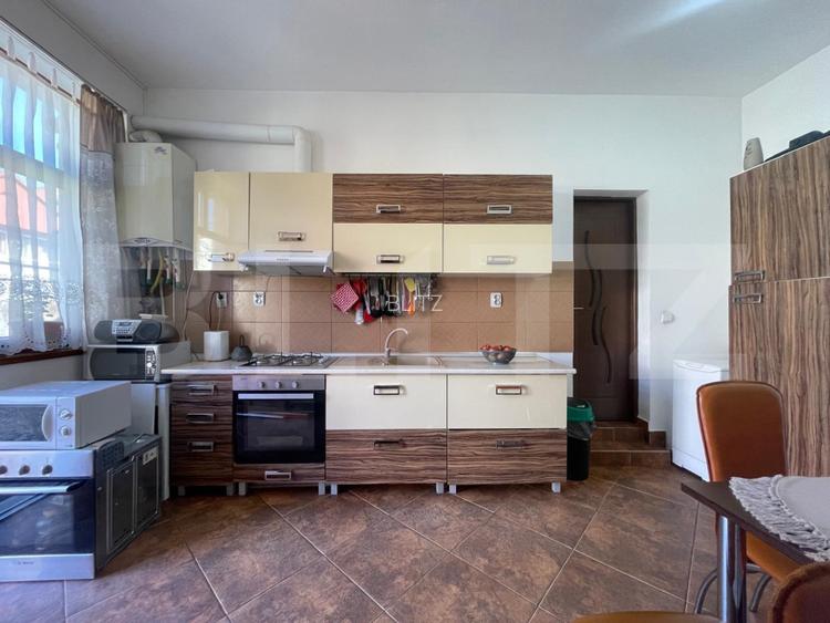 Central!Casa 3 camere, teren 90mp , 2 parcari private! - 3