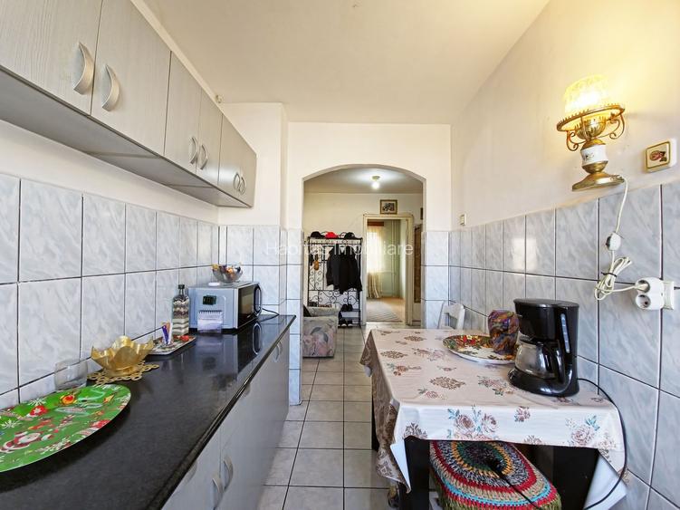 Apartament cu 4 camere, decomandat, etaj 2 din 4, Manastur - 13