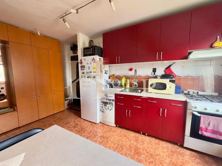 Bucatarie spatioasa, centrala termica proprie, zona linistita ! - 6