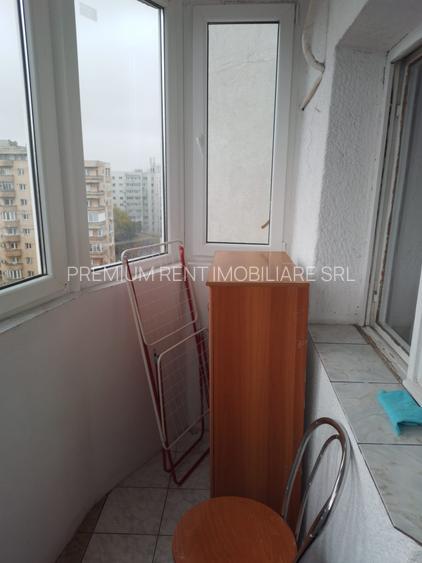 Dristor, garsoniera, 300 euro, 3 min metrou , mobilata , utilata - 6