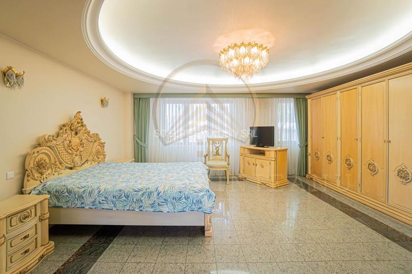 Ultracentral -Cladire impozanta  D+P+2E. - 30