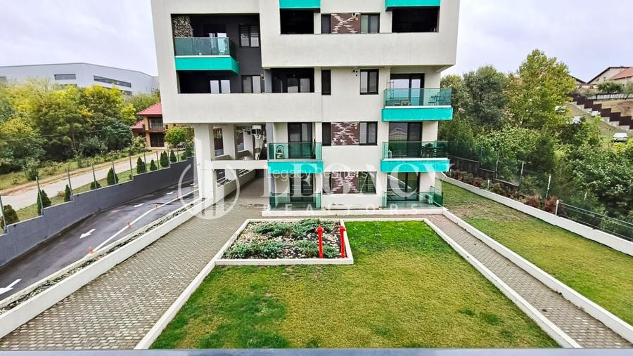 Spatiu birou modern cu 2 locuri de parcare in Grand Beetle Pacurari - 13