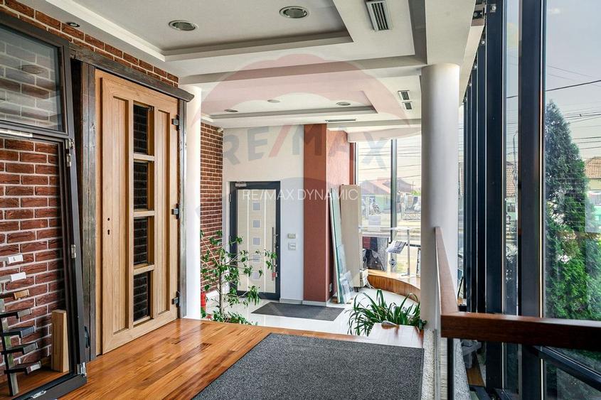 Clădire de birouri Micalaca pe principală, vad si vizibilitate sporită - 30