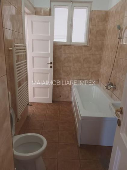 Vila la inchiriere - 7