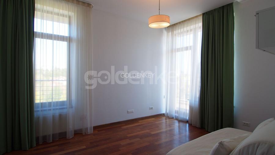 Apartament cu 4 camere si vedere panoramica spre lac - 13