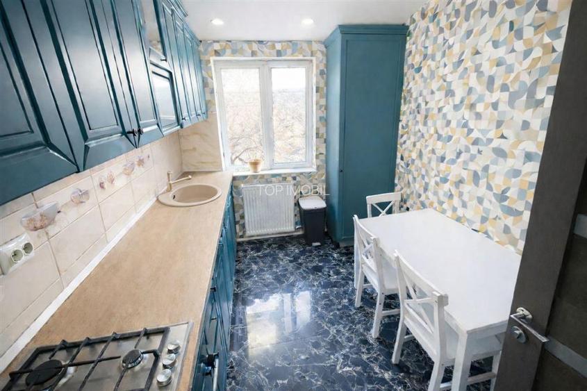 Apartament 2 camere Podu Ros - Renovat - Mobilat/Utilat - 2