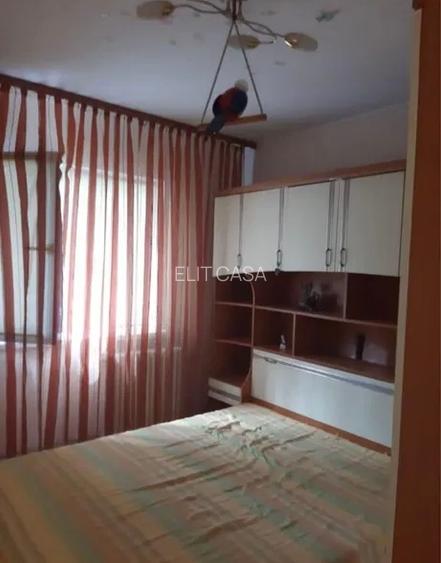 Apartament cu 2 camere, etajul 3/4, zona Alexandru Cel Bun - 4