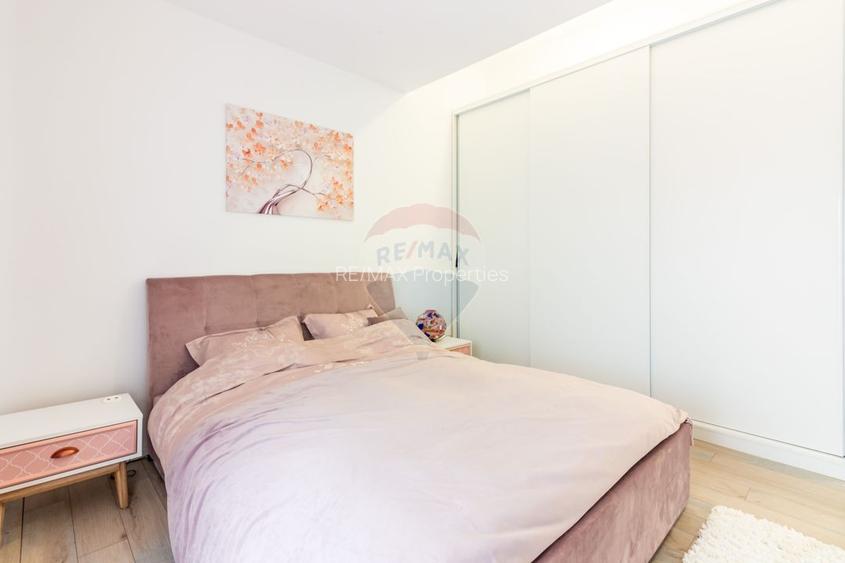 Casă / Vilă cu 5 camere de vanzare, Laguna Albastra, str. Fermei - 13