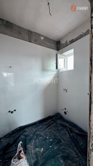 Duplex cu 4 camere de vanzare + 2 locuri de parcare in Sanandrei  - 14