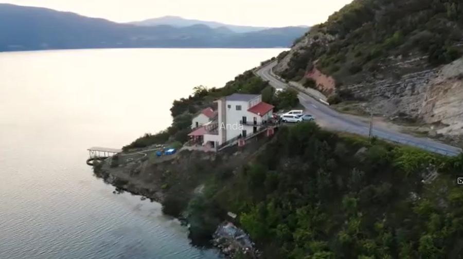 Pensiune + casă de oaspeți, Clisura Dunării, Șvinița - 11