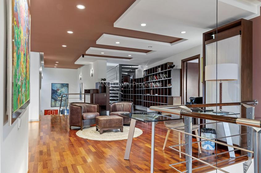 Vila Exclusivistă cu Deschidere la Lac, Piscină și Garaj pentru Barcă în Snagov - 31