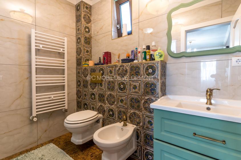 Proprietate deosebita cu piscina, Gadalin - 13