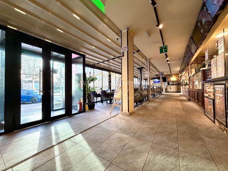 Spatiu Comercial  *731mp* / VAD stradal 31m / 19 locuri de parcare // Unirii - 8