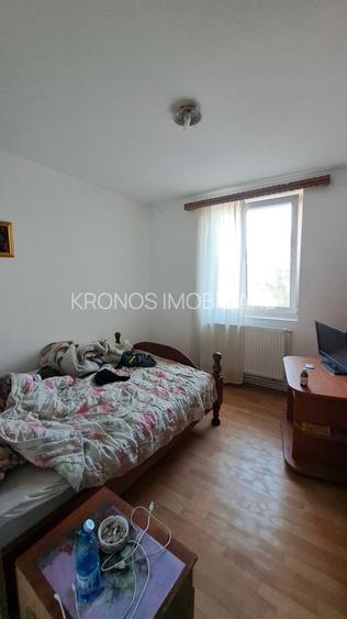 AGIGEA, 3 CAMERE DECOMANDAT 2 BAI, CENTRALA GAZ, 70 MP. PARCARE, BOXA - 20