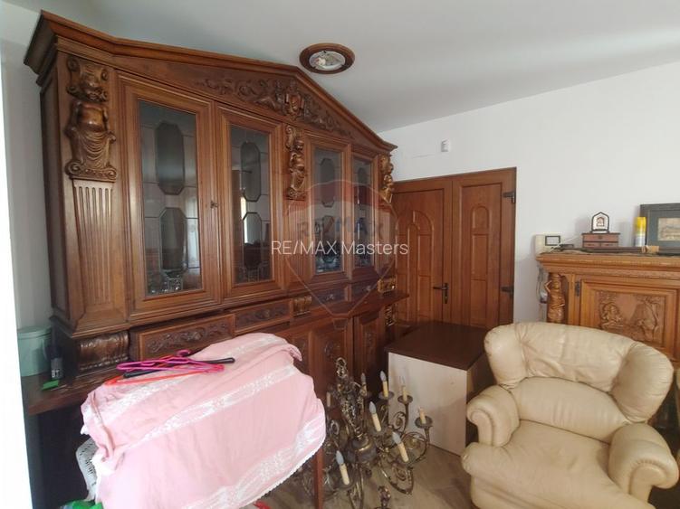 Casă / Vilă de lux cu 5 camere de vânzare în Vadu Moldovei, Suceava - 41
