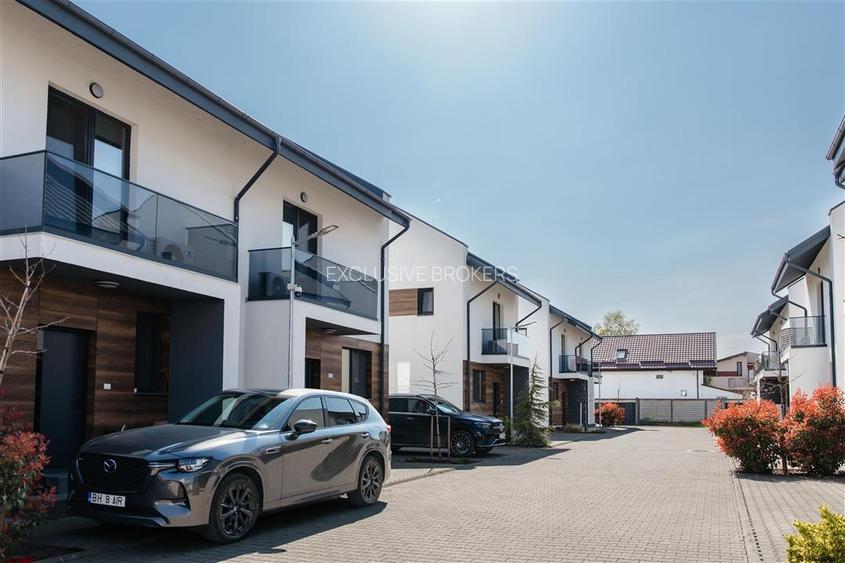 Modern Villa Otopeni  Close Compound - 2