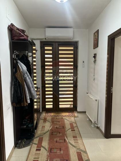 Casă / Vilă Girov Contesti - 6