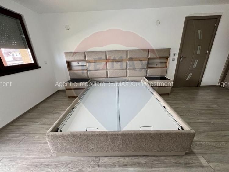 Casă  de vanzare - 13