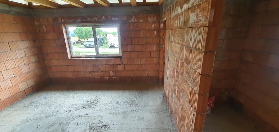 Mocira casa noua de vanzare