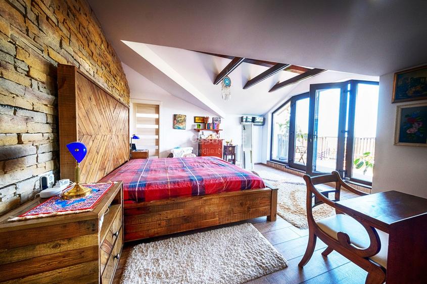 Proprietate unica, independenta energetic, zona Bucium - 25