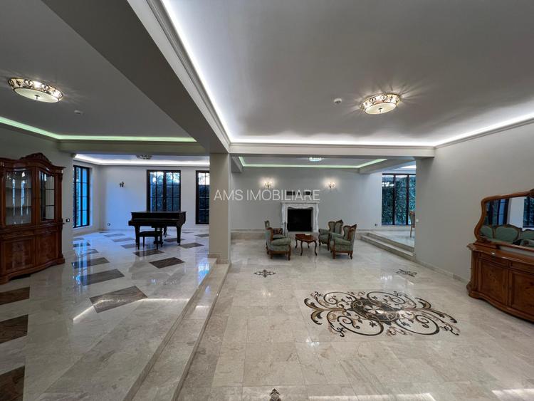 VILA DEOSEBITA / SPATII GENEROASE / CURTE PROPRIE - 6