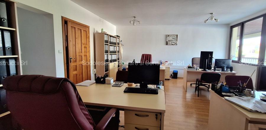 Imobil in zona Bucovina -pretabil sediu firma/clinica/etc - 12