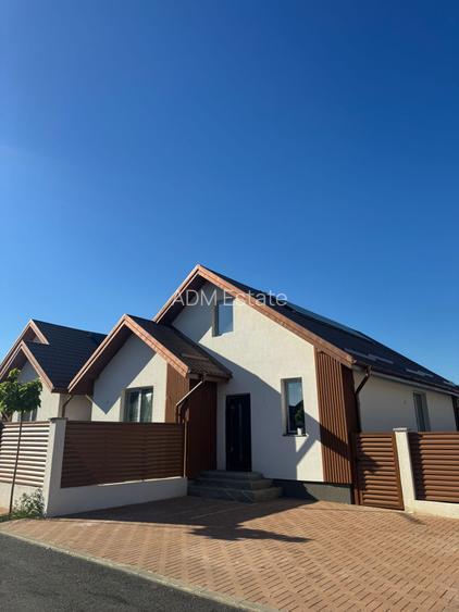 Vila individuala - 4 camere - Complex Securizat - Mutare imediata - 6