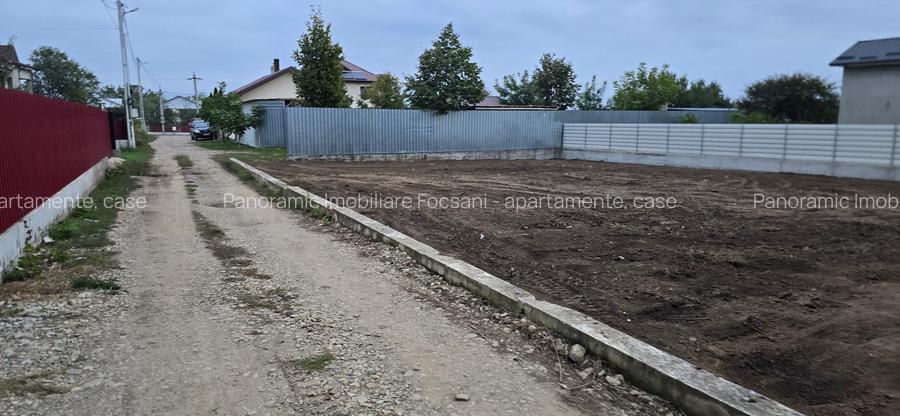 Teren de vanzare 700 mp central Odobesti - 6
