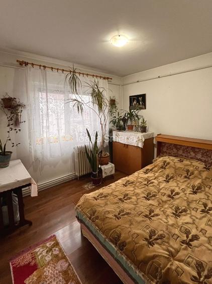 Ap. 3 camere decomandat - Persoană fizică  - Str. Petre Țuțea, zona Nicolina  1 - 4