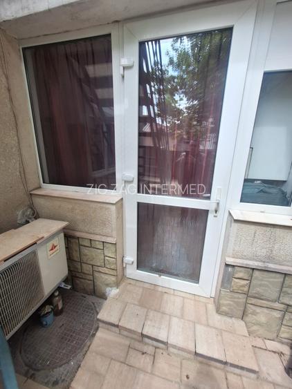 Zona Trocadero , imobil 90 mp., IDEAL BIROURI, curte - 17