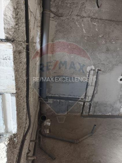 Casă / Vilă cu 5 camere de vânzare în zona Poiana Tapului - 13