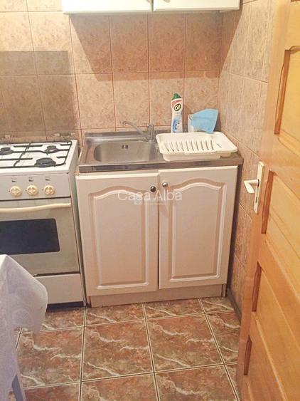 Centru - bd. Independentei, 1 camera decomandat, mobilat si utilat - 3