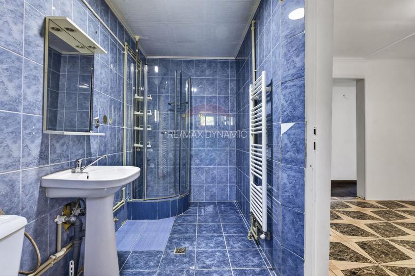 Apartament spațios la casă, renovat, ultracentral Pecica - 7