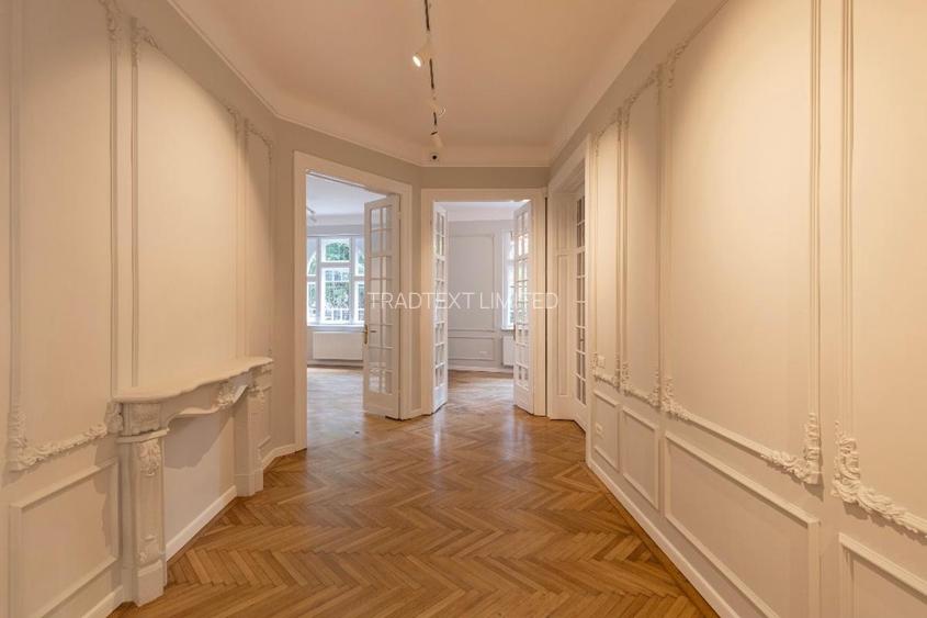 Parter vila renovată.Vizibilitate . - 3