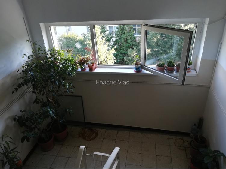 Apartament 3 camere decomandat – Titan– 110.000 € (negociabil) – 0723.322.094 - 11