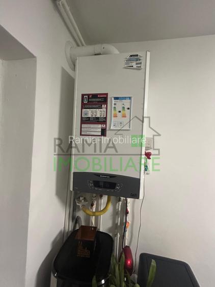 Apartament 3 camere Tractorul renovat 70 mp parter inalt balcon boxa si P - 13