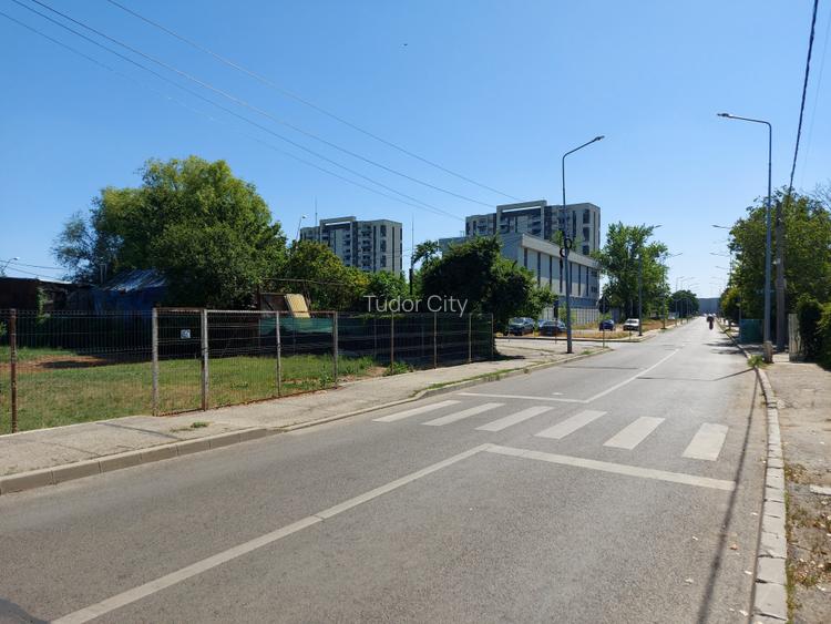 O proprietate imobiliară deosebită, formată din casă și mult teren! - 8