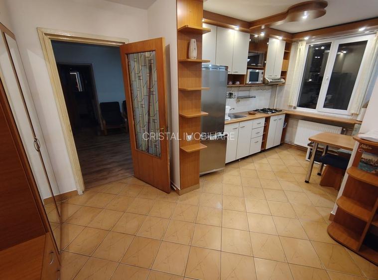 Apartament 3 camere, etaj 3/4, centrala proprie, bloc reabilitat, Titan - 4